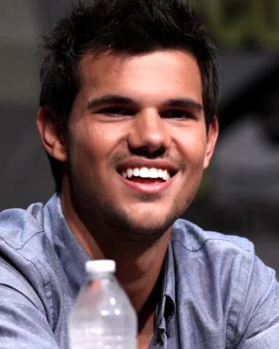 Taylor Lautner