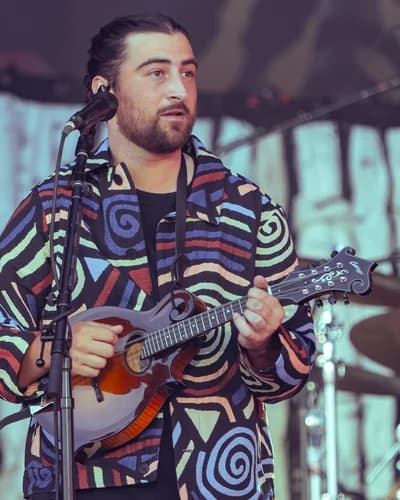 Noah Kahan