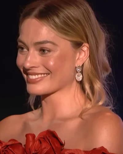 Margot Robbie